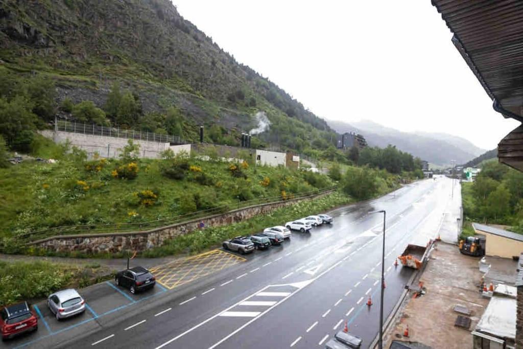 Lovely Quiet Walking Distance Runs - Hut1-oo5333 Apartamento Soldeu